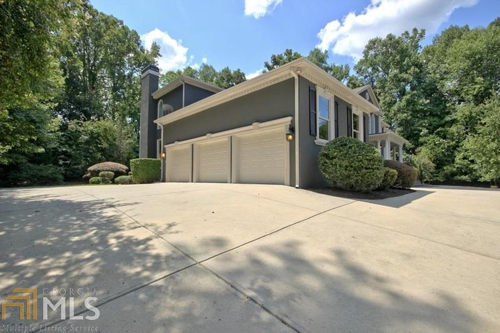 335 Birkdale Dr, Fayetteville, GA 30215 -  $1,025,000 home for sale, house images, photos and pics gallery