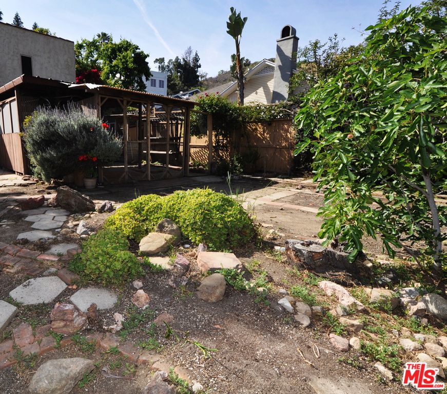 6467 Odin St, Los Angeles, CA 90068 -  $1,095,000 home for sale, house images, photos and pics gallery