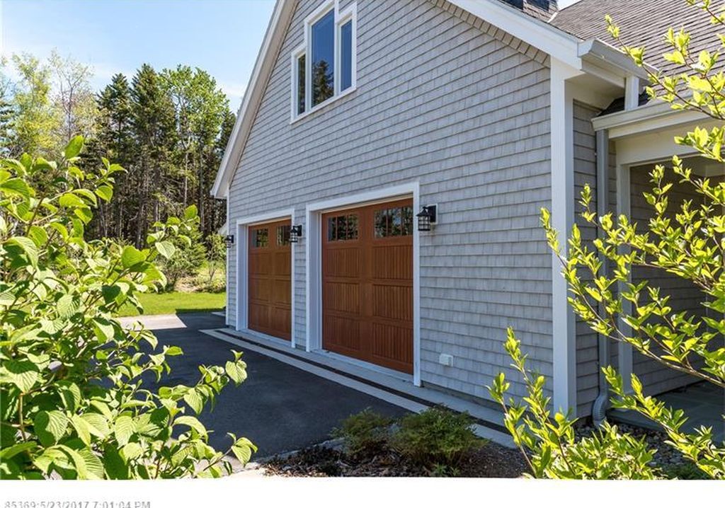 23 Shoreline Dr, Harpswell, ME 04079 -  $1,295,000 home for sale, house images, photos and pics gallery