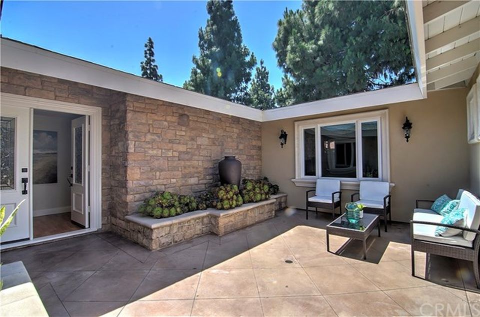 2983 Mindanao Dr, Costa Mesa, CA 92626 -  $1,295,000 home for sale, house images, photos and pics gallery