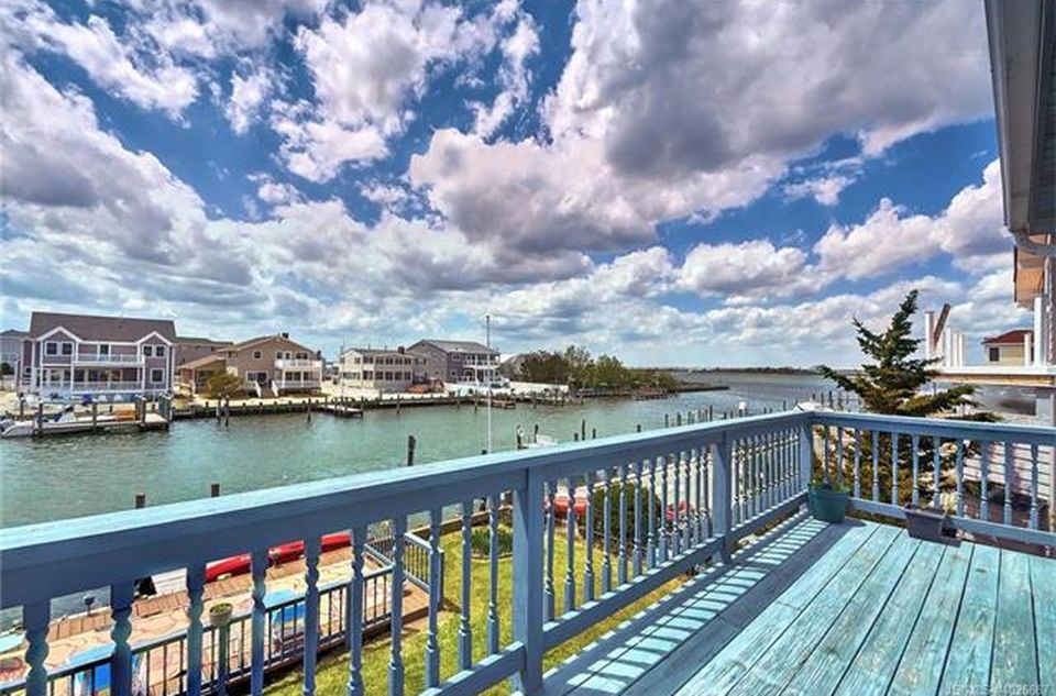 347 W 12th St, Ship Bottom, NJ 08008 -  $1,100,000 home for sale, house images, photos and pics gallery
