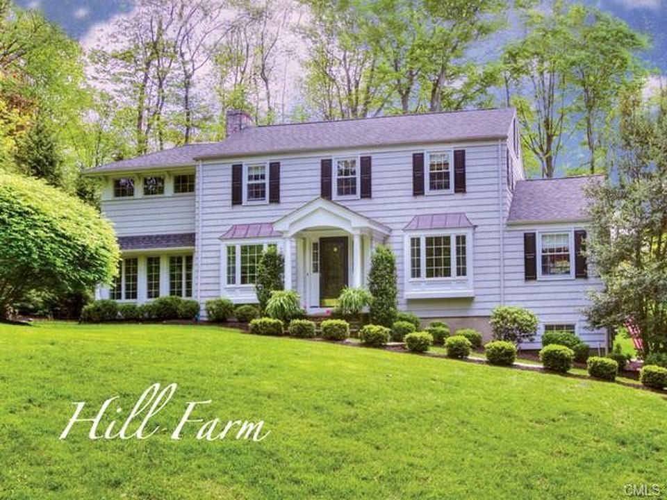 535 Hill Farm Rd, Fairfield, CT 06824 -  $1,044,000 home for sale, house images, photos and pics gallery