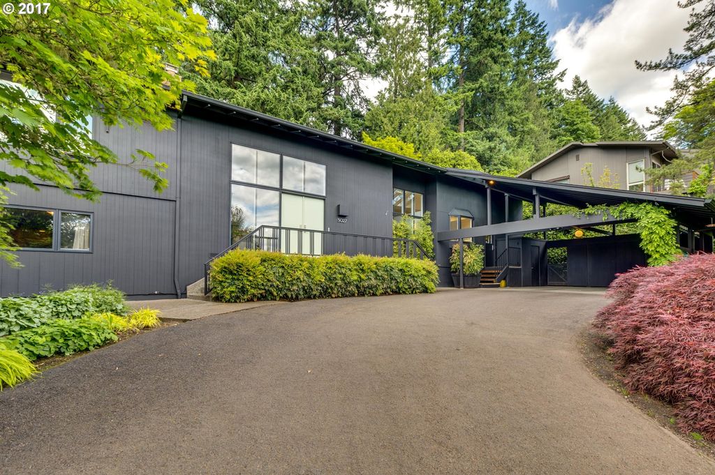5027 SW Downs View Ct, Portland, OR 97221 -  $1,015,000