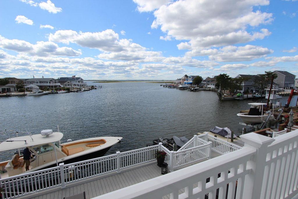 355 Orlando Dr, Lavallette, NJ 08735 home for sale, house images, photos and pics gallery