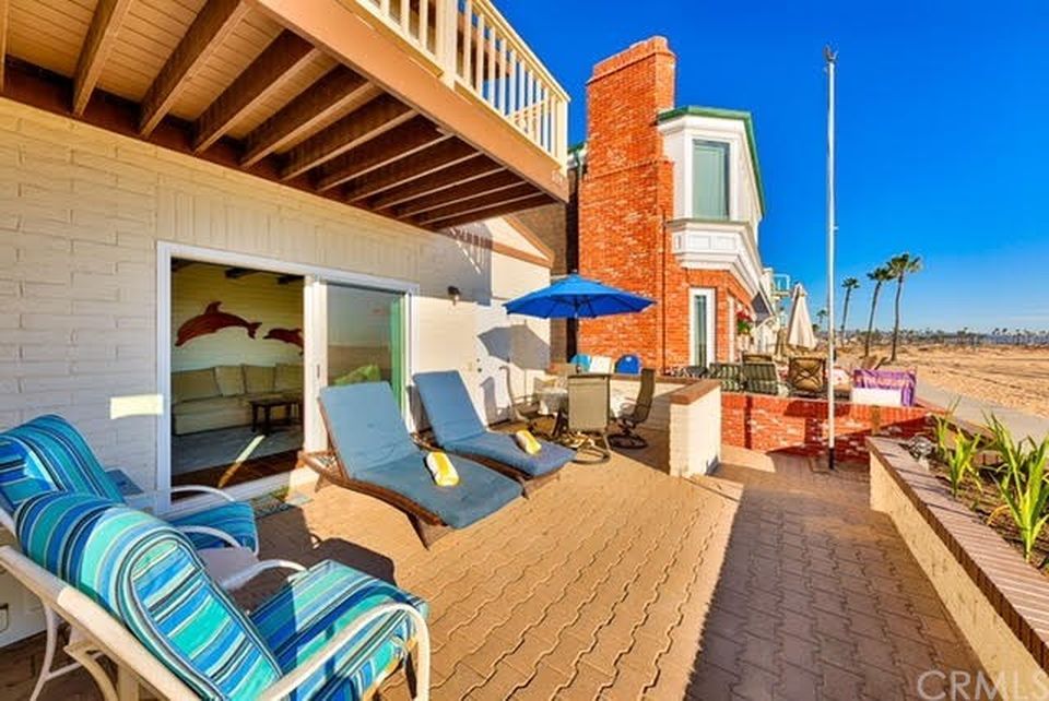 514 W Oceanfront Newport Beach, CA 92661 - $4,450,000 home for sale, house images, photos and pics gallery