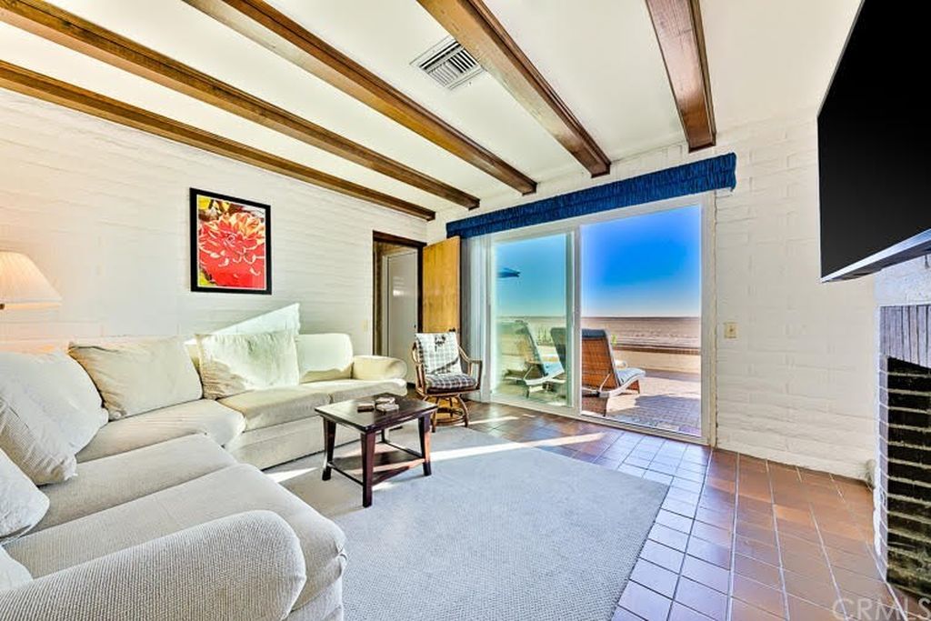 514 W Oceanfront Newport Beach, CA 92661 - $4,450,000 home for sale, house images, photos and pics gallery