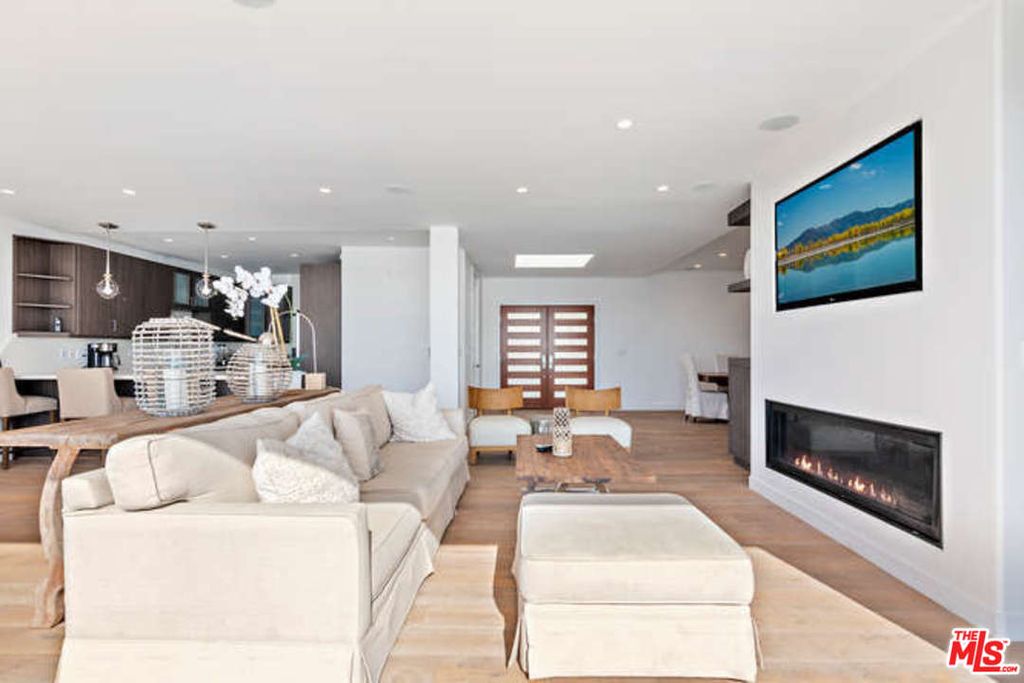 20300 Pacific Coast Hwy Malibu, CA 90265 - $6,450,000 home for sale, house images, photos and pics gallery