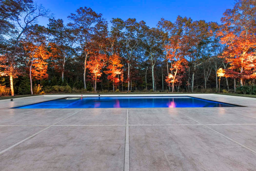 East Hampton, NY 11937 (Undisclosed Address) - $3,999,000 home for sale, house images, photos and pics gallery