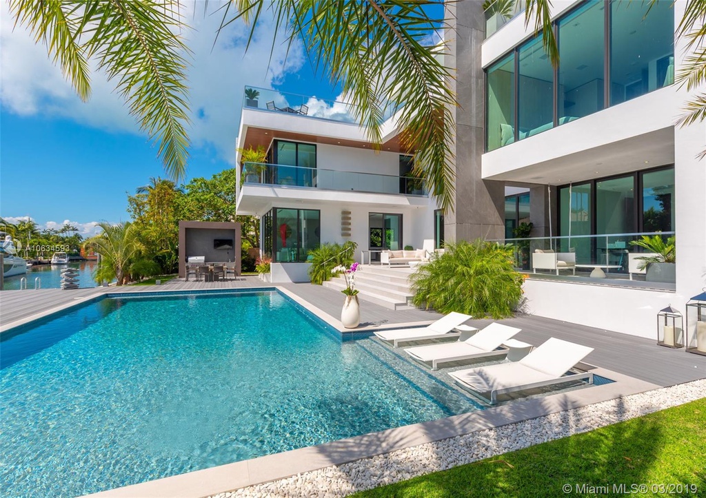 880 Harbor Dr Key Biscayne, FL 33149 - $15,450,000 home for sale, house images, photos and pics gallery