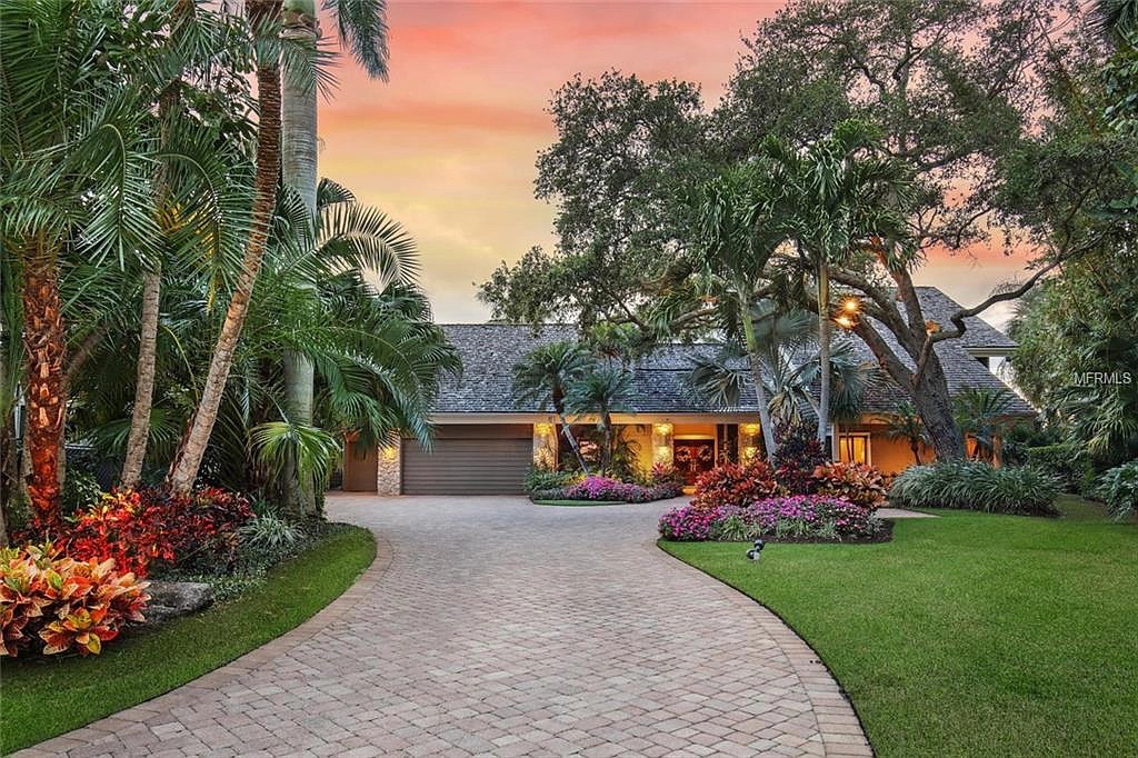 1221 Hillview Dr, Sarasota, FL 34239 - $7,500,000 home for sale, house images, photos and pics gallery