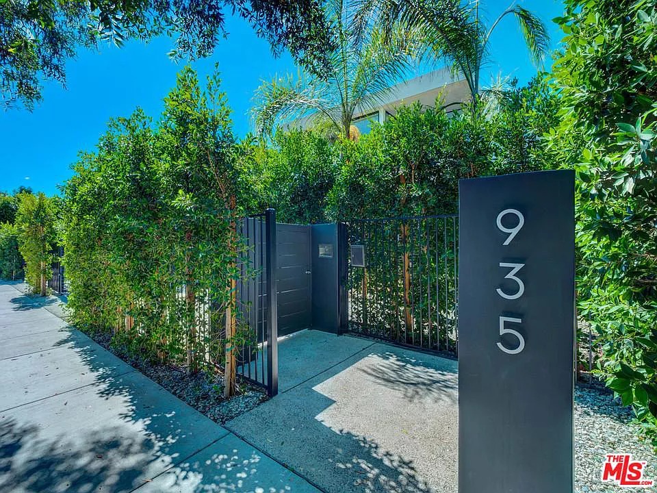 935 N La Jolla Ave, West Hollywood, CA 90046 - $3,995,000 home for sale, house images, photos and pics gallery