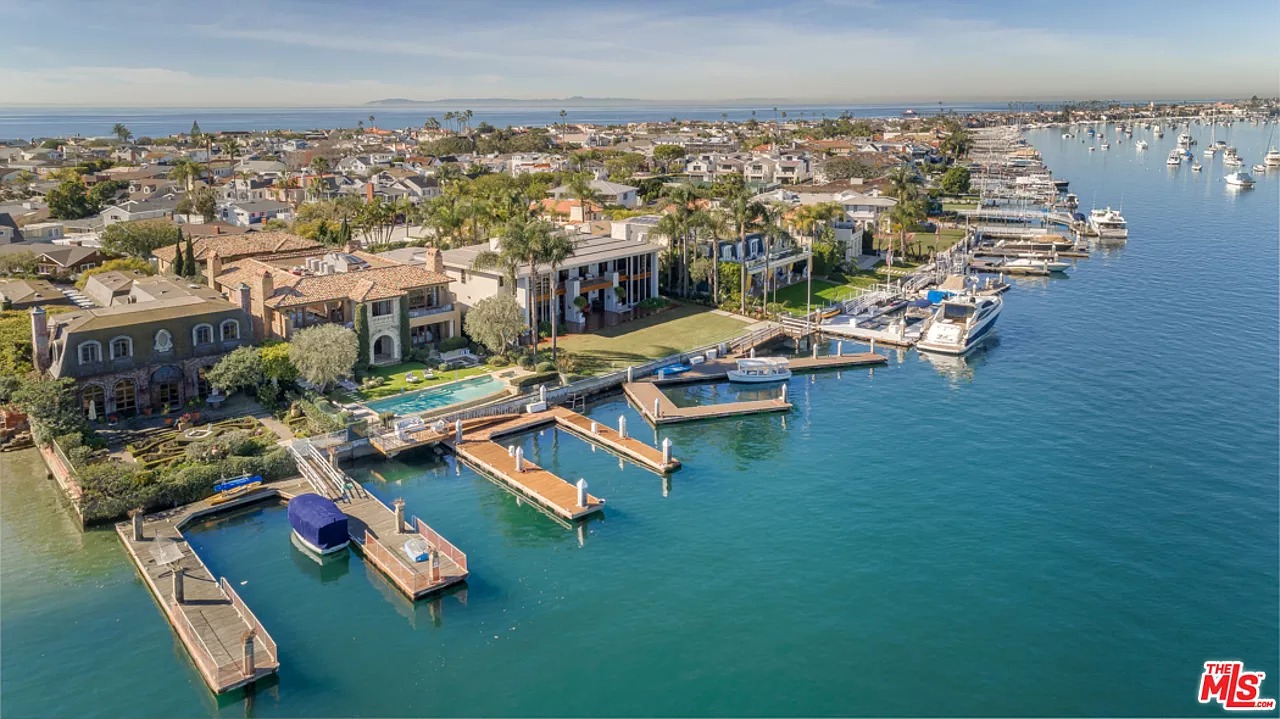 2112 E Balboa Blvd, Newport Beach, CA 92661 - $29,995,000 home for sale, house images, photos and pics gallery