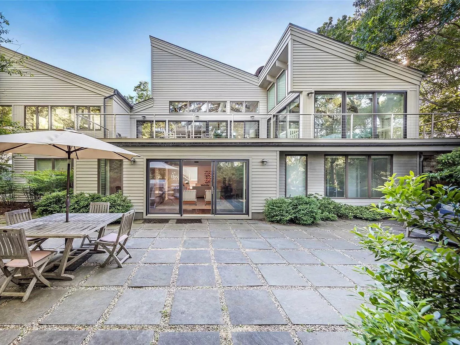 85 Oyster Shores Rd, East Hampton, NY 11937 - $3,999,000 home for sale, house images, photos and pics gallery