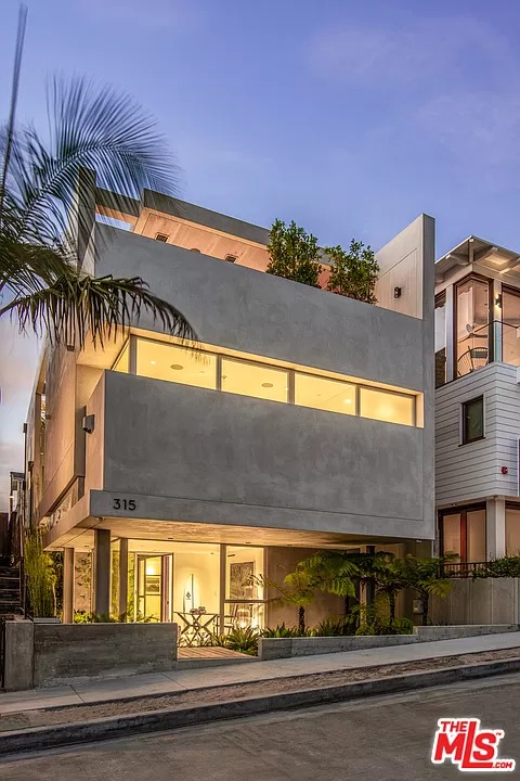 315 26th St, Hermosa Beach, CA 90254 - $6,950,000 home for sale, house images, photos and pics gallery