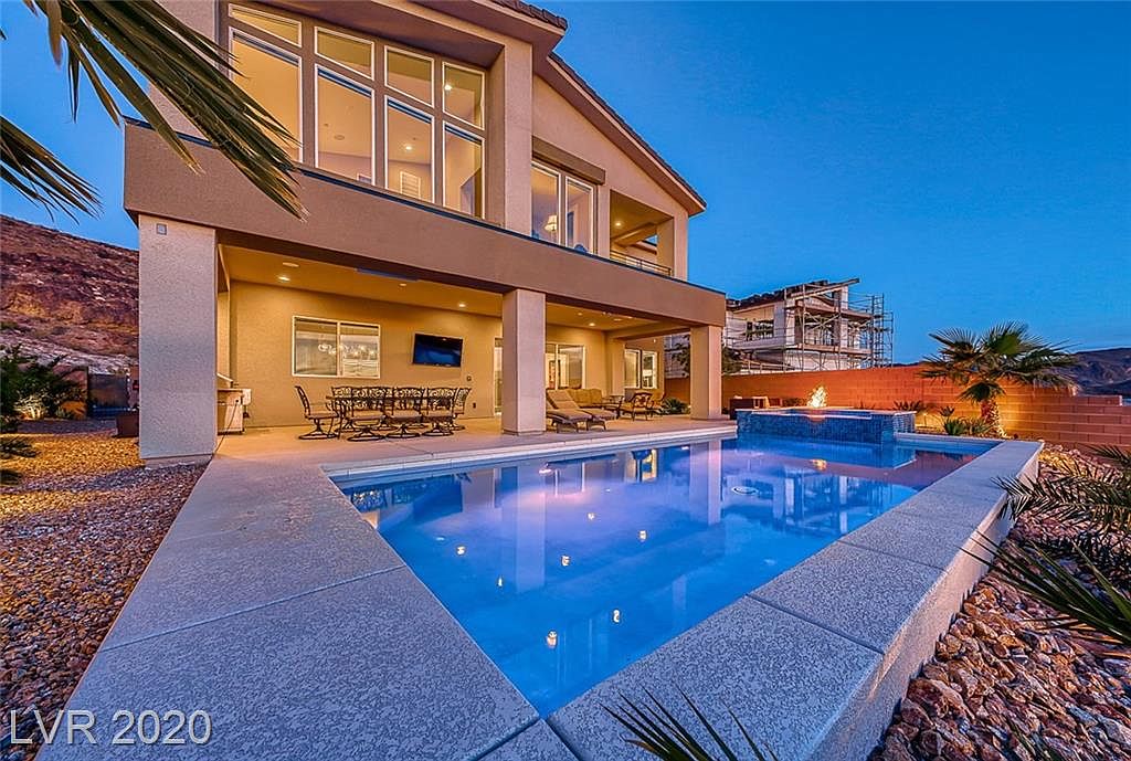 39 Hilltop Crest St, Henderson, NV 89011 - $949,900 home for sale, house images, photos and pics gallery